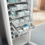 Medikamentenkühlschrank Liebherr HMFvh 4011 Perfection mit Glastür und Medikamentenschubfächern