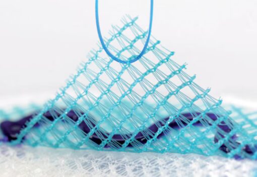Parietex Composite Ventral, ein Netz, Fixations- und Einführsystem zur Anwendung bei kleinen ventralen Hernienreparationen.